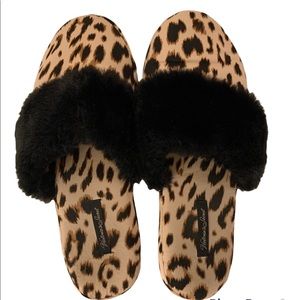 Victoria Secret Slippers Size M